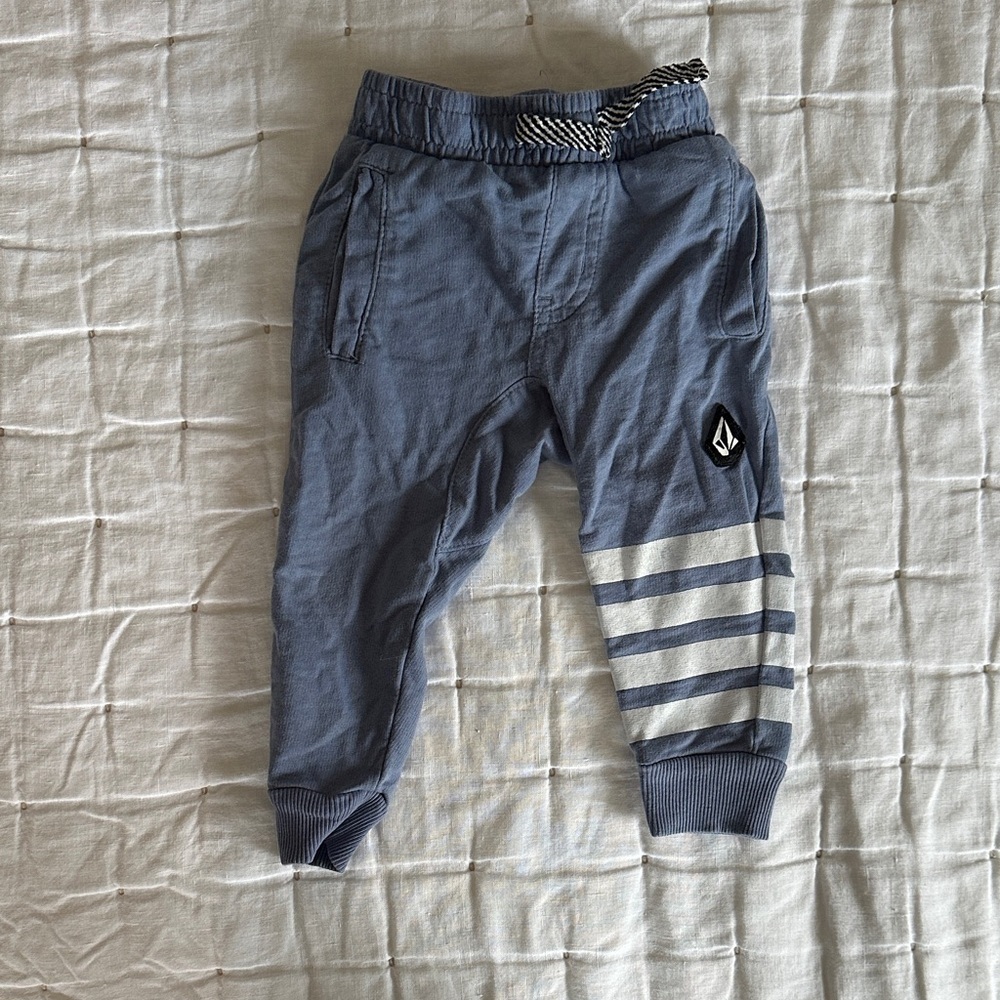 8 piece kids assorted tops and pants (050) - Picture 5 of 16